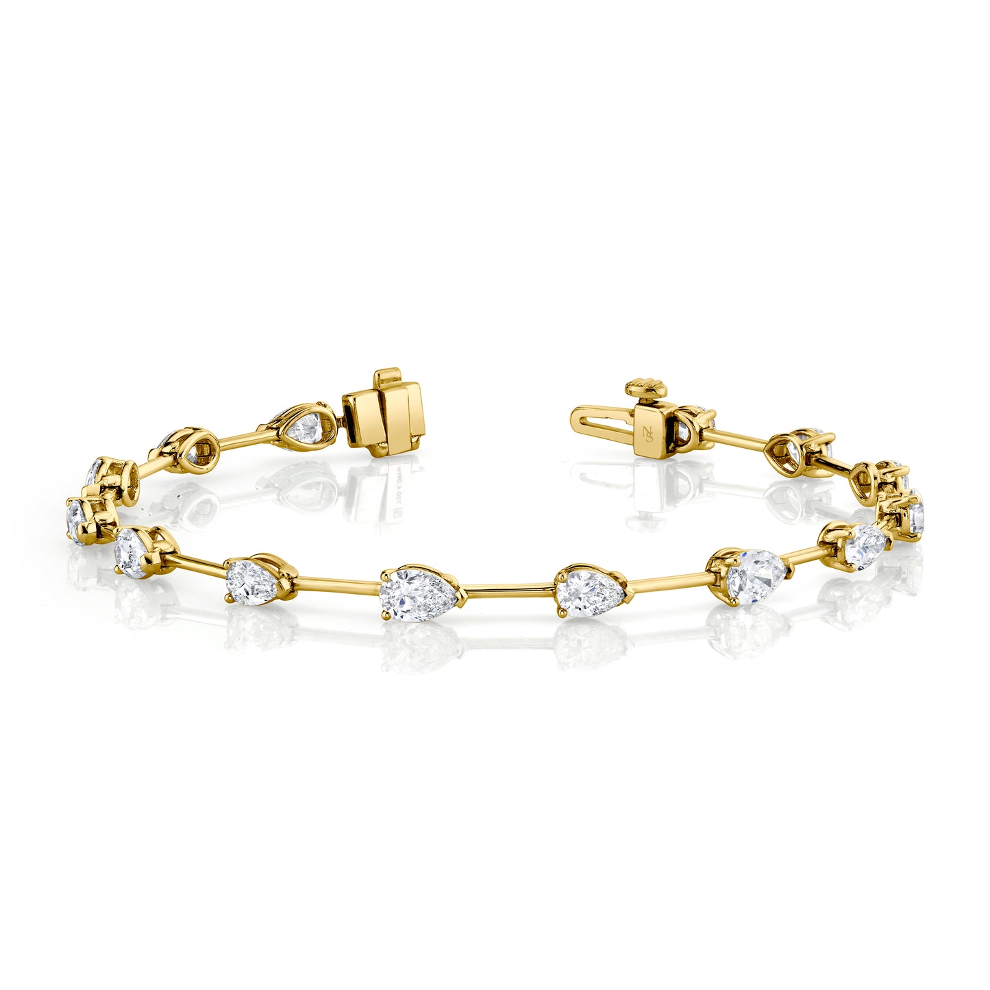 Straight Line Wire Set Bracelet with Pear Diamonds