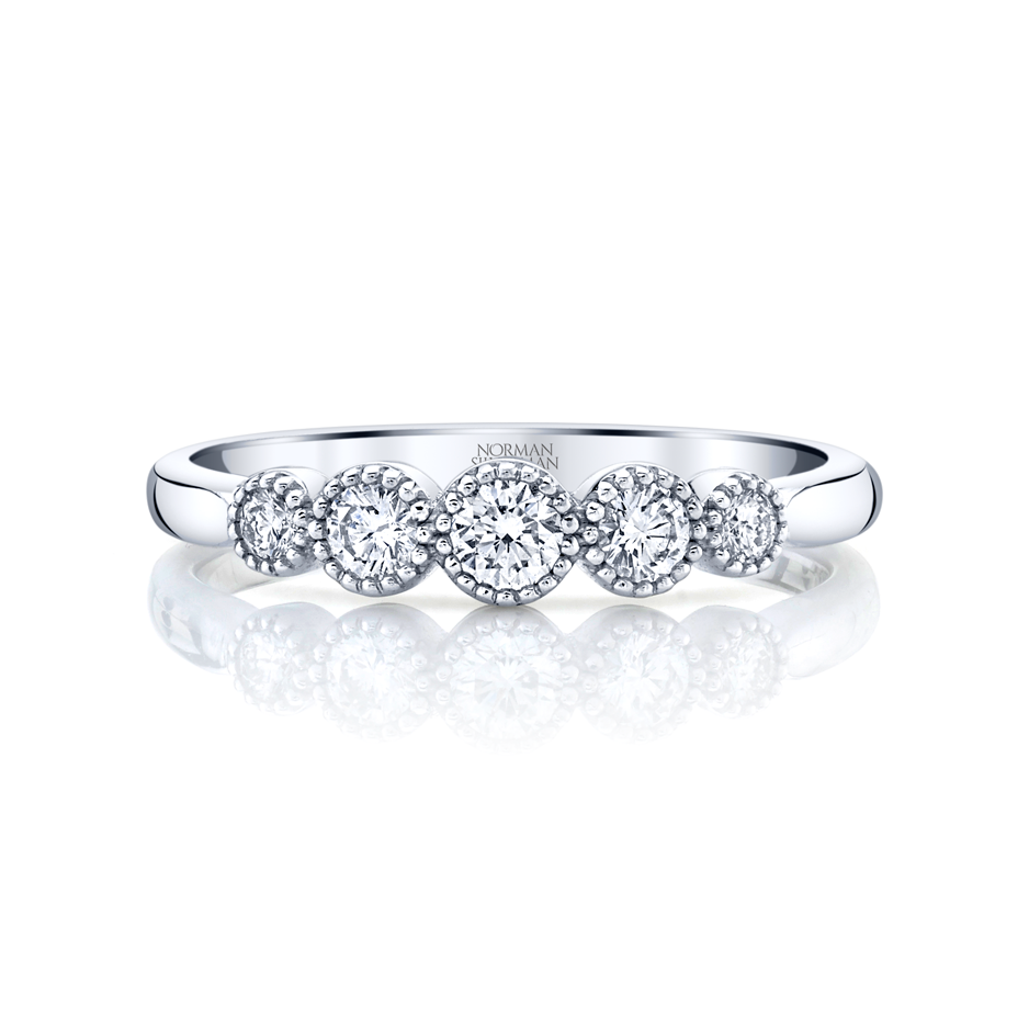 Petite Graduating Diamond Ring