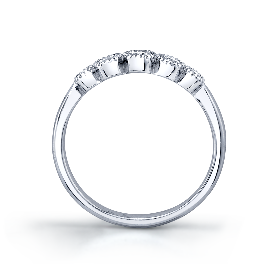 Petite Graduating Diamond Ring
