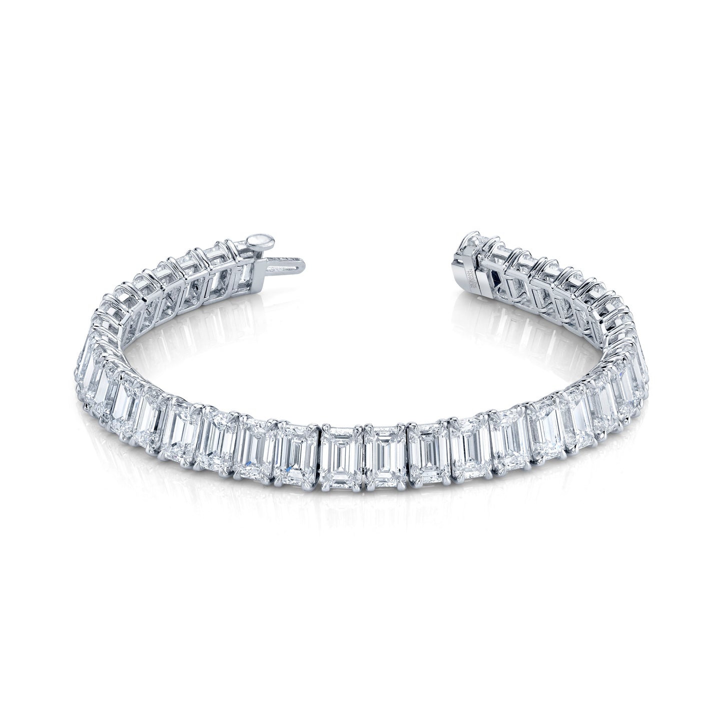 Emerald Cut Diamond Straight Line Bracelet in Platinum