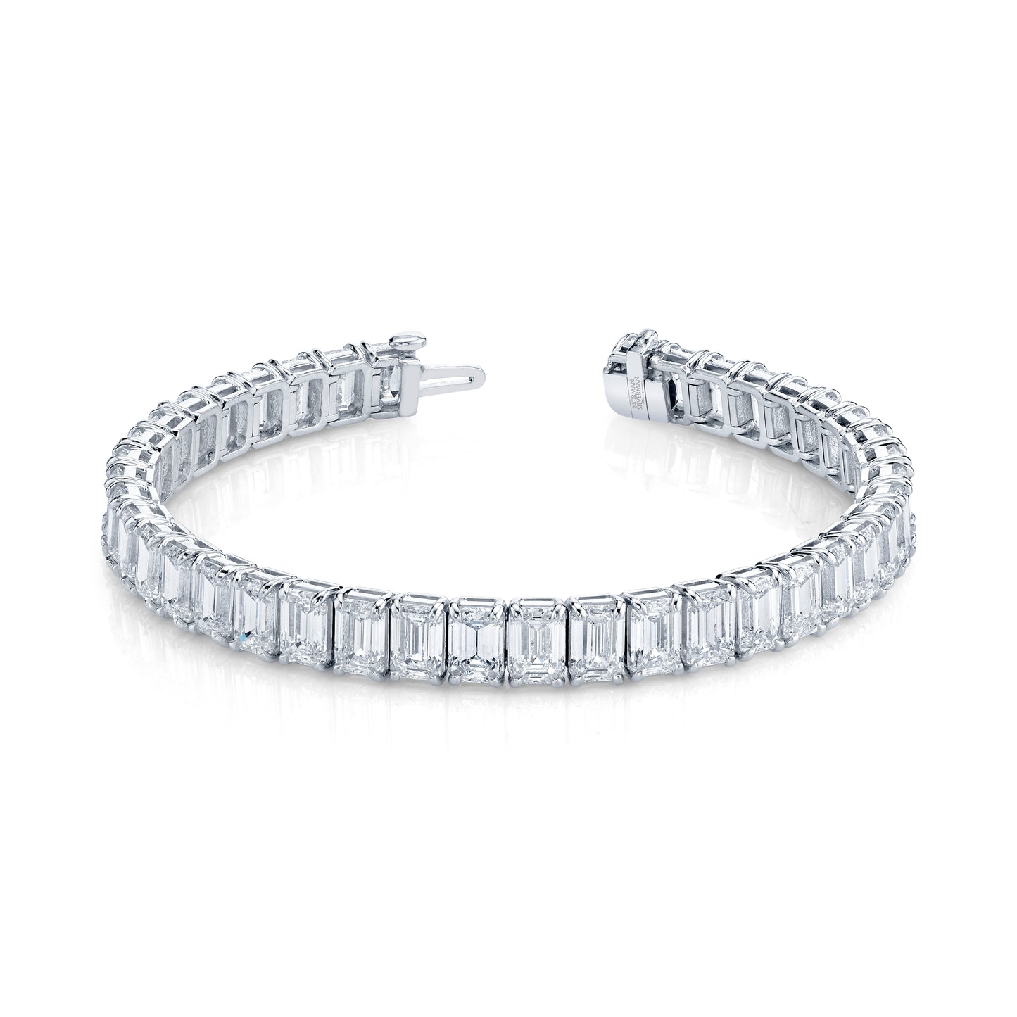 Emerald Cut Diamond Straight Line Bracelet in Platinum