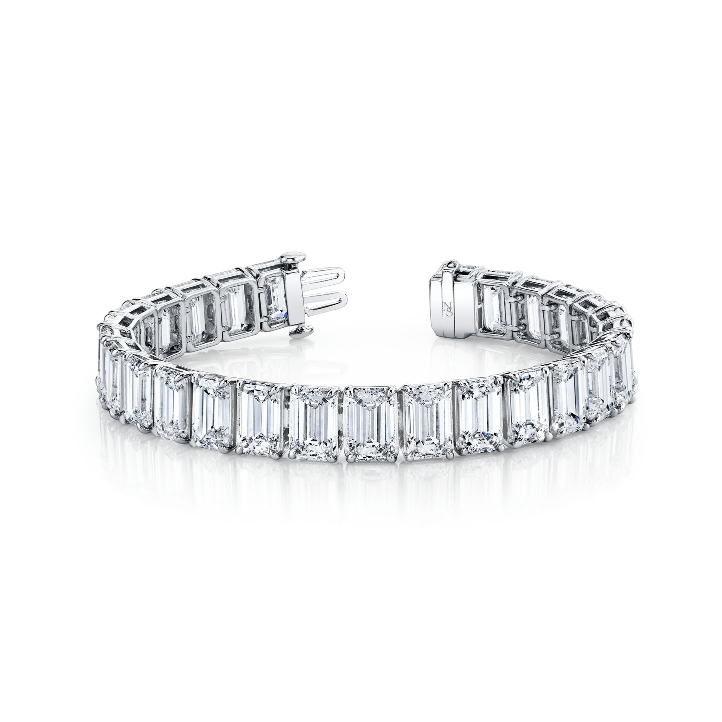 Emerald Cut Diamond Straight Line Bracelet in Platinum